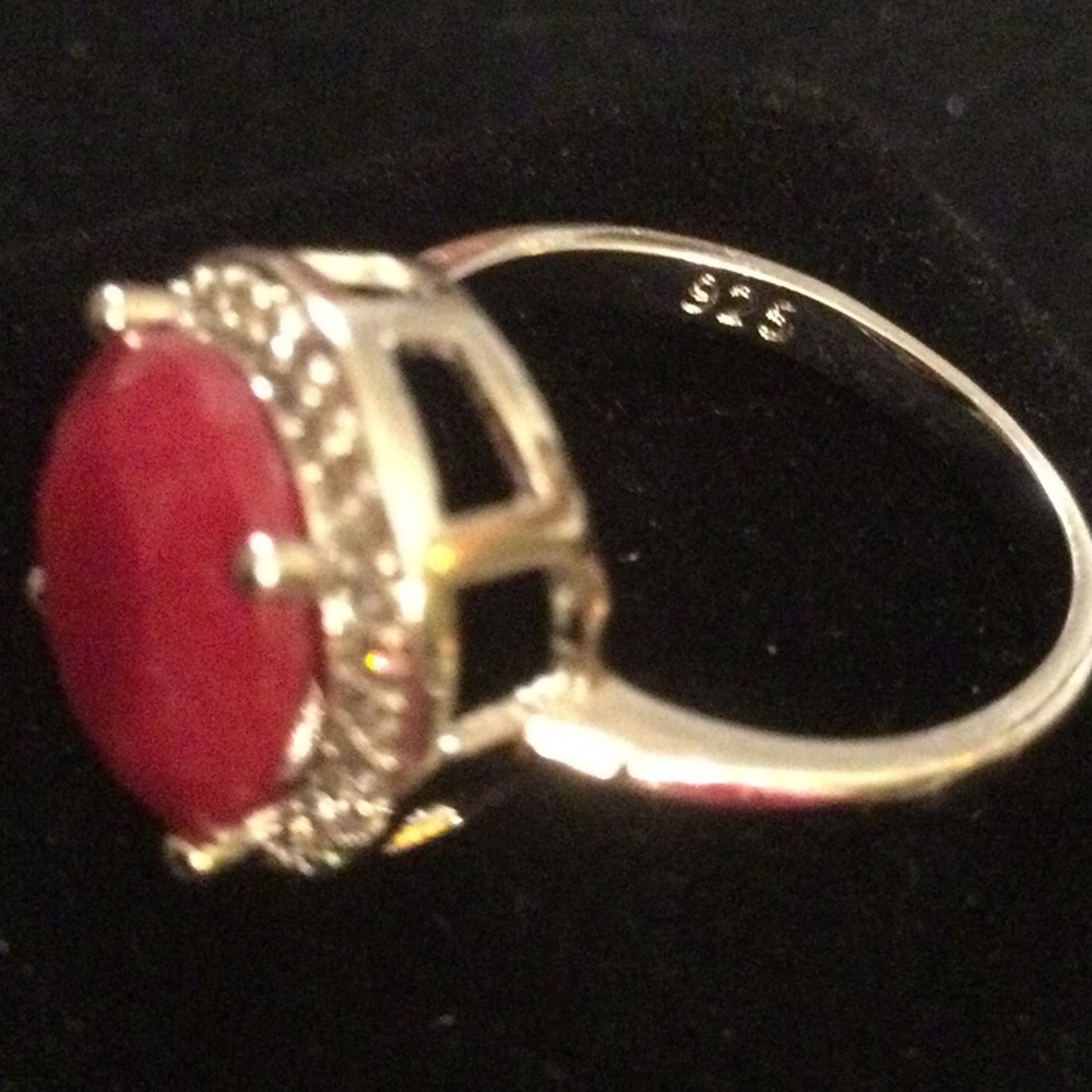 Exquisite Genuine Ruby Ring - Picture 5 of 8
